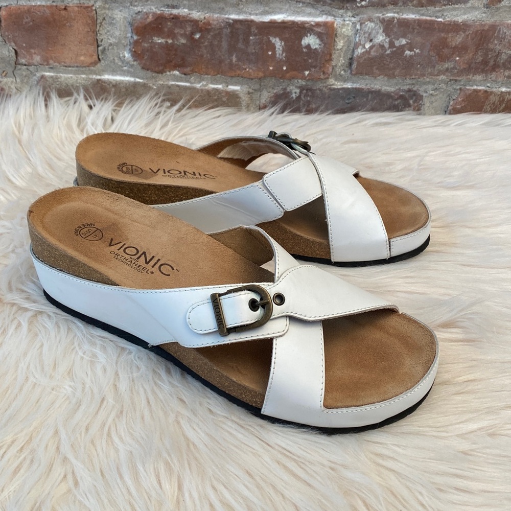 Vionic White Leather Crisscross Wedge Sandals
